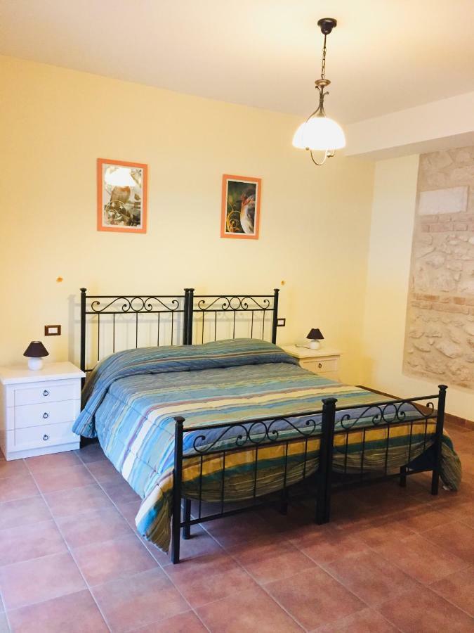 Il Poggio Dei Pettirossi Apartment Pettorano sul Gizio Bagian luar foto